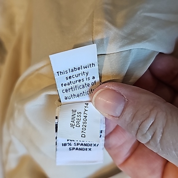 STUNNING DIANE VON FURSTENBERG FIT AND FLARE DRESS - Picture 10 of 14